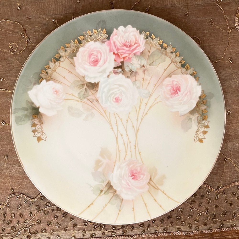 Antique Reinhold Schlegelmilch Tillowitz Porcelain Plate.